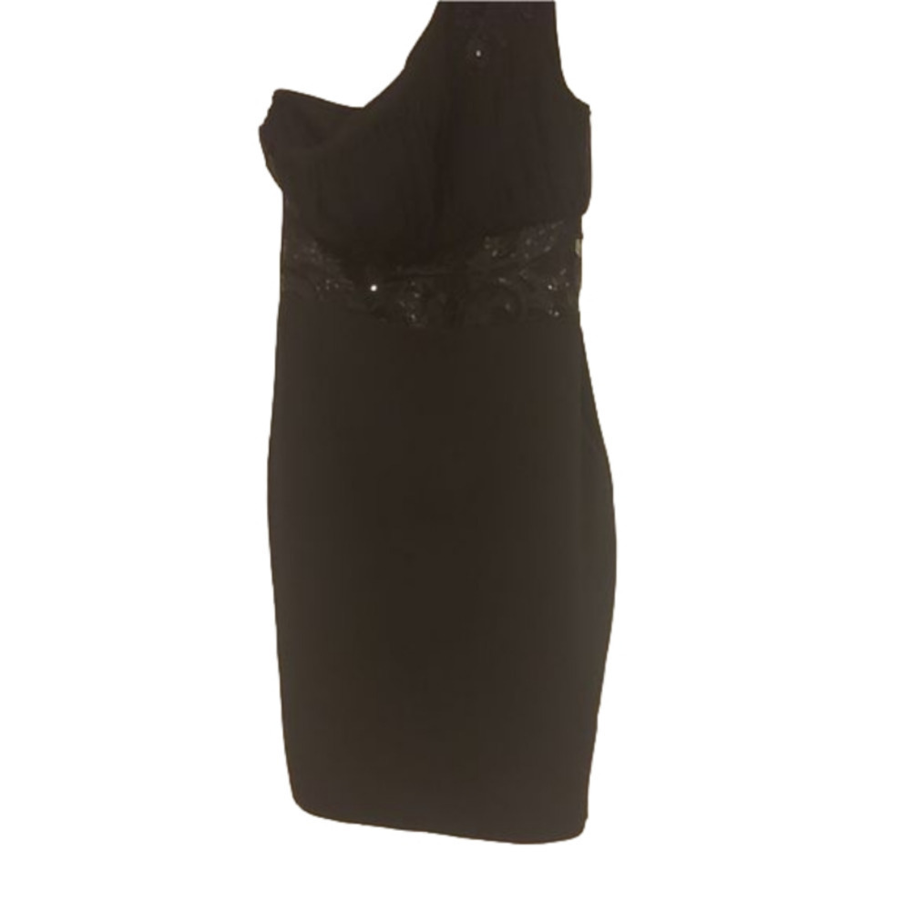 Woman's cold shoulder Black formal Dress